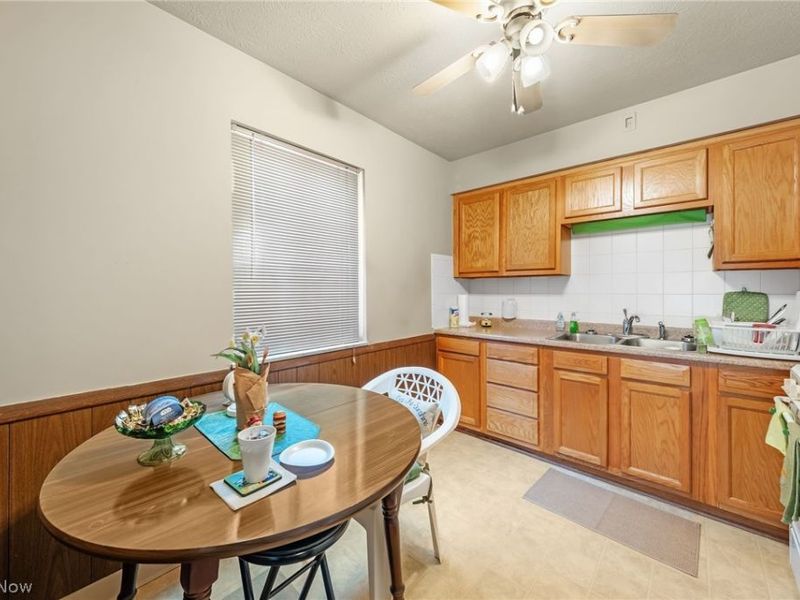 37 & 39 W Woodsdale Avenue, Akron, OH 44301 Photo 5