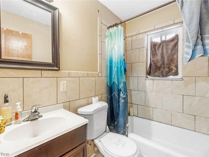 592 Herbert Road , Akron, OH 44312 Photo 26