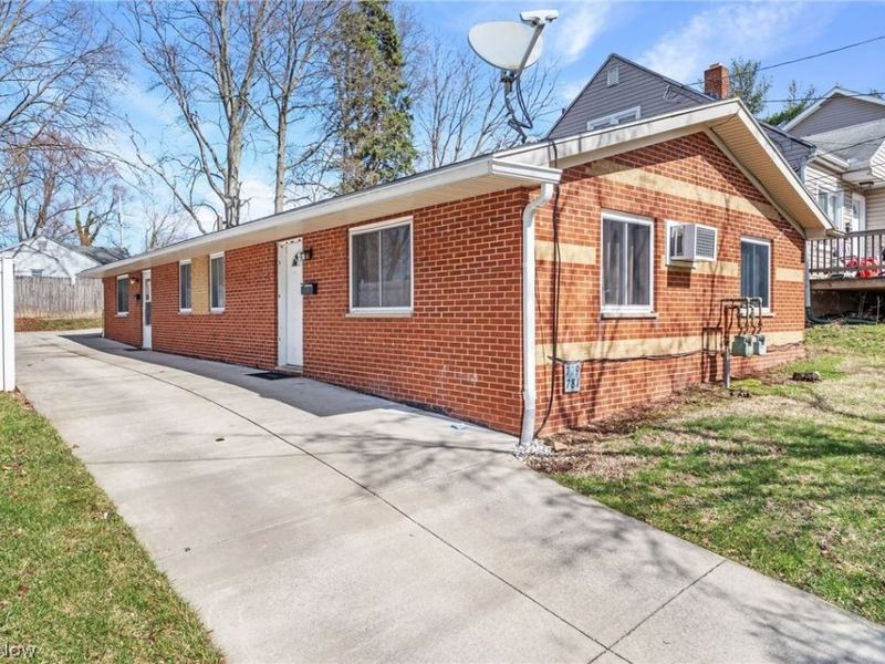 592 Herbert Road , Akron, OH 44312 Photo 29