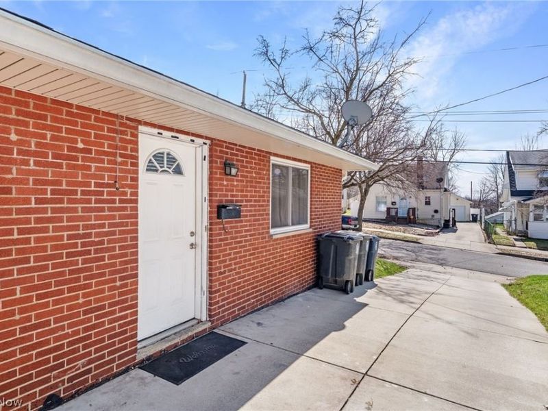 592 Herbert Road , Akron, OH 44312 Photo 30
