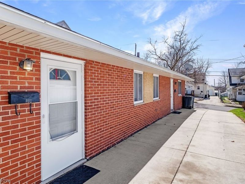 592 Herbert Road , Akron, OH 44312 Photo 31