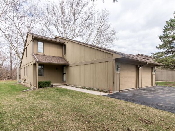 527 Park Place, Saline, MI 48176