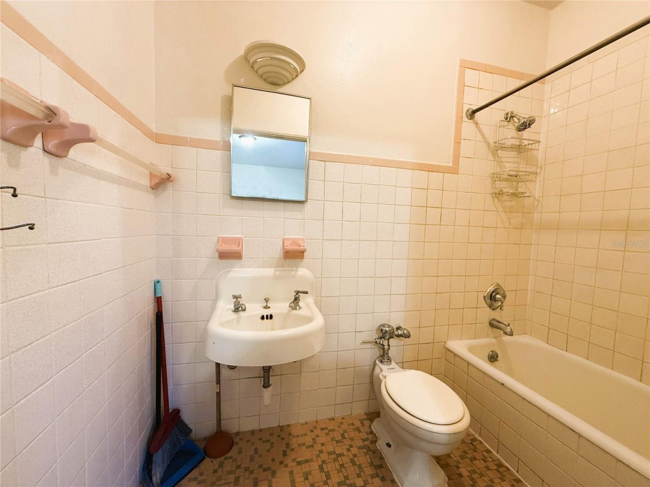 315 Ridge Manor Drive , Lake Wales, FL 33853 Photo