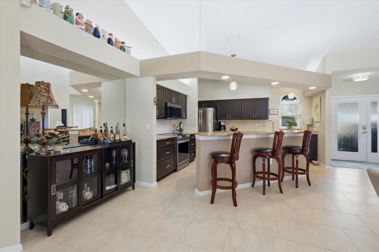 3746 Surrey Lane, Sarasota, FL 34235 Photo