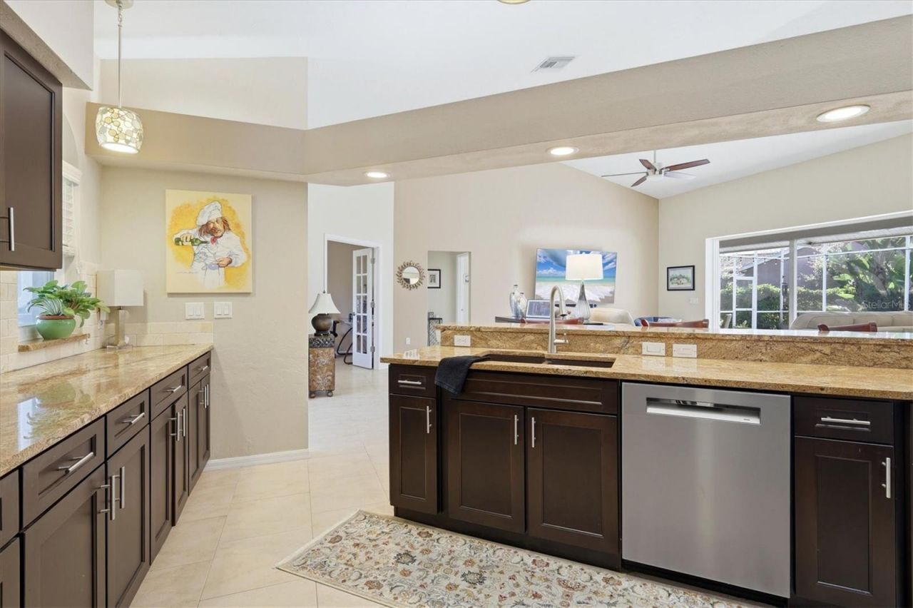 3746 Surrey Lane, Sarasota, FL 34235 Photo