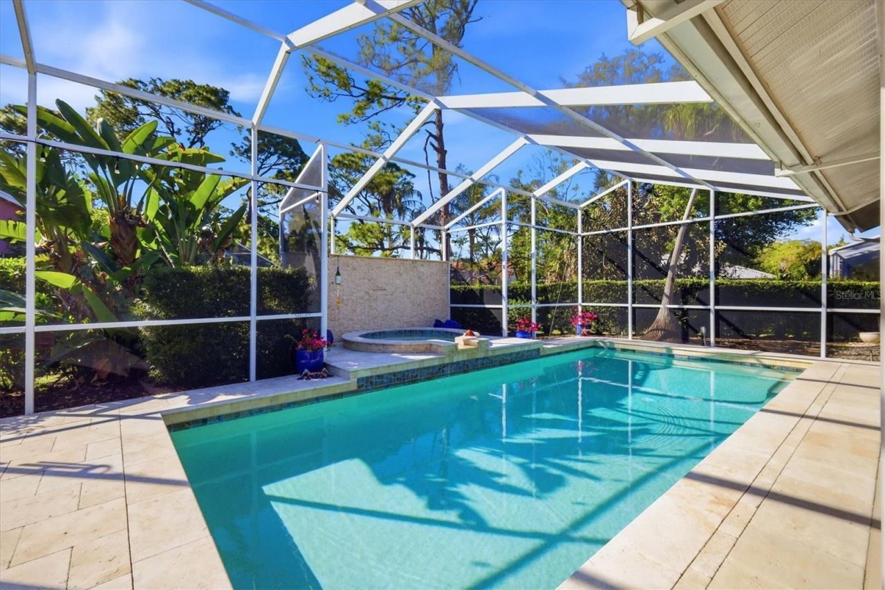 3746 Surrey Lane, Sarasota, FL 34235 Photo