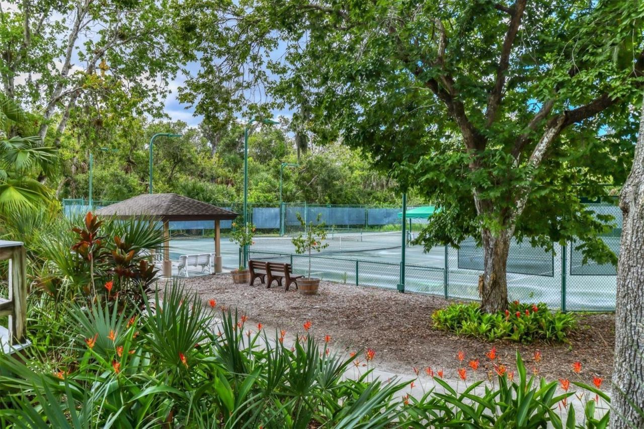 3746 Surrey Lane, Sarasota, FL 34235 Photo