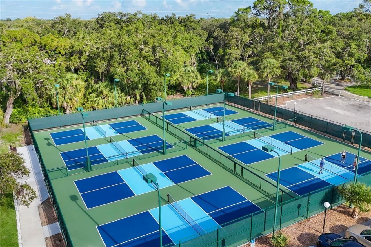 3746 Surrey Lane, Sarasota, FL 34235 Photo