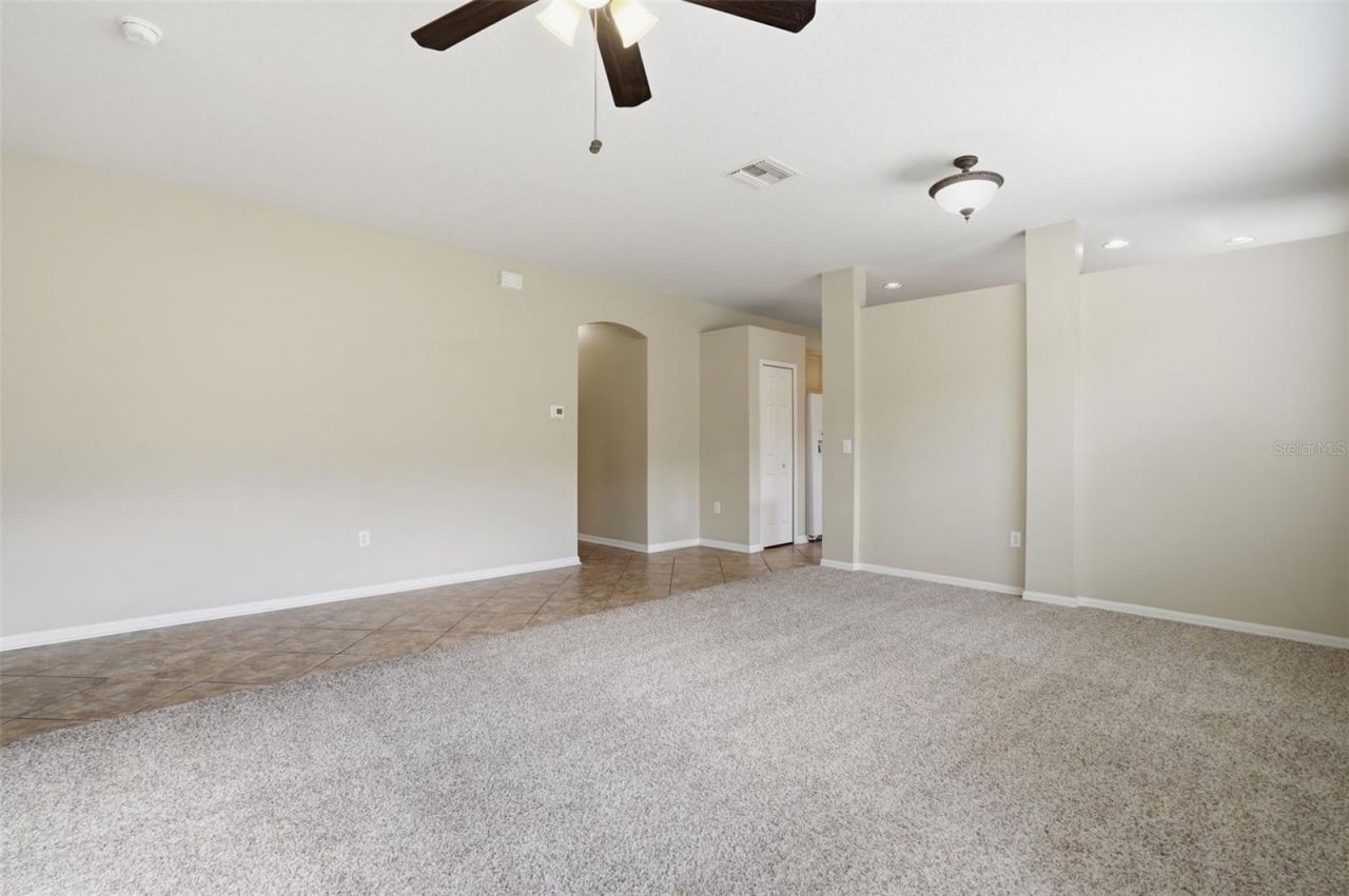 6407 Bridgecrest Drive , Lithia, FL 33547 Photo