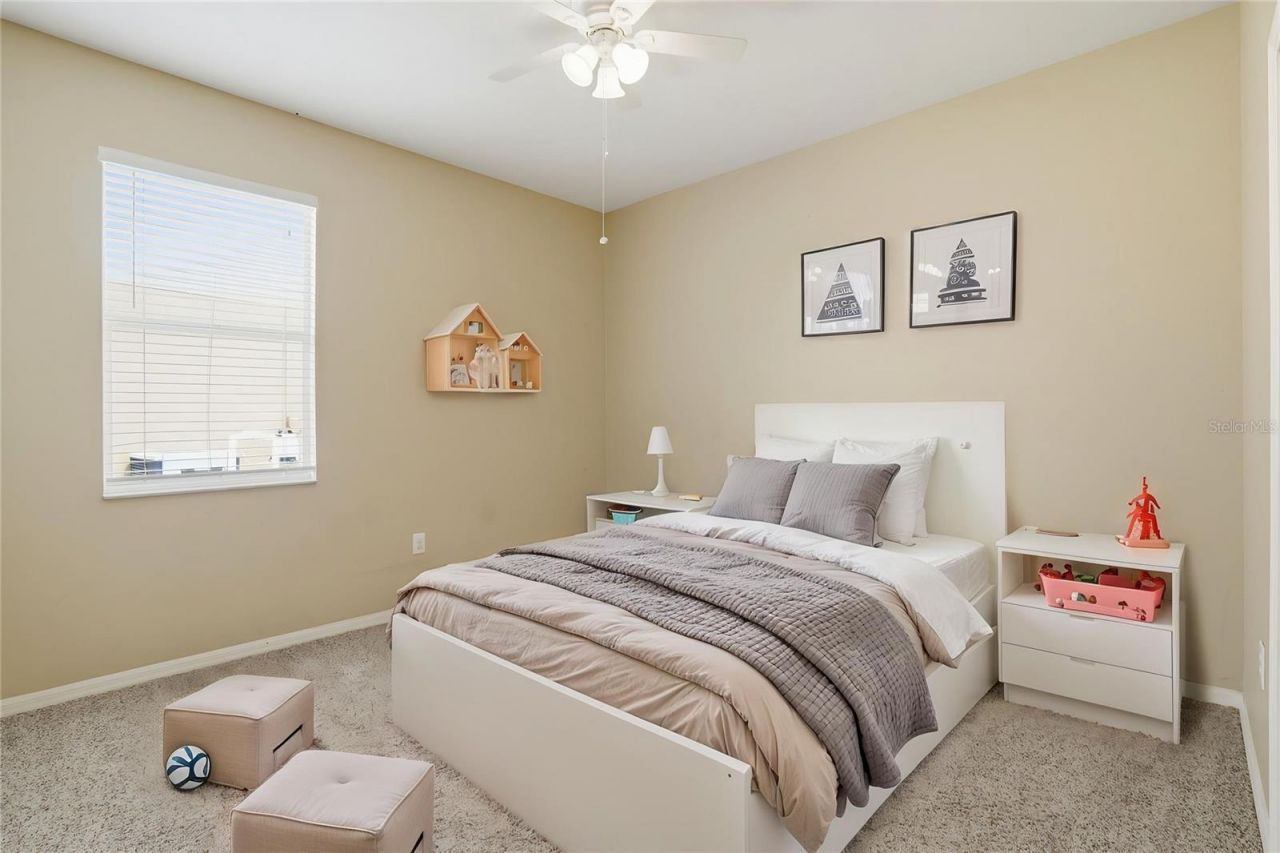 6407 Bridgecrest Drive , Lithia, FL 33547 Photo