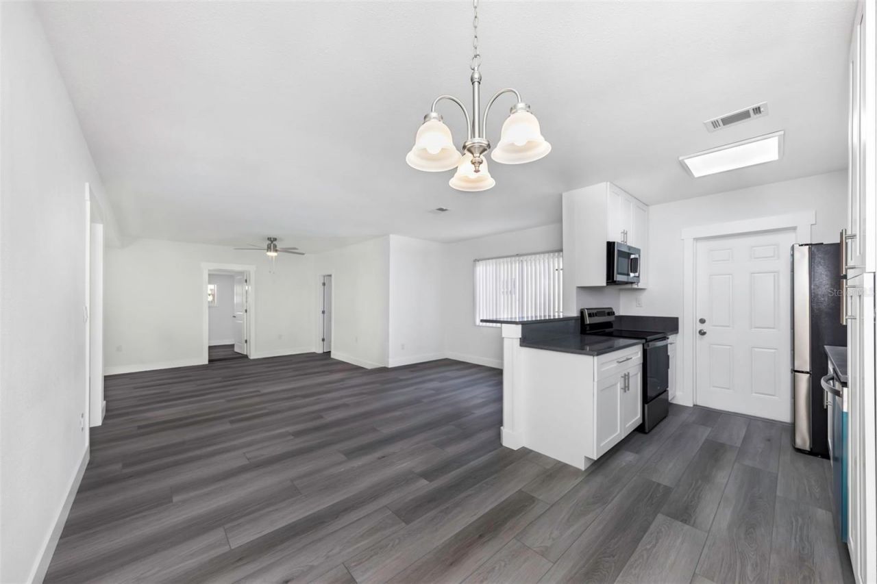 360 57th Street N, Saint Petersburg, FL 33710 Photo