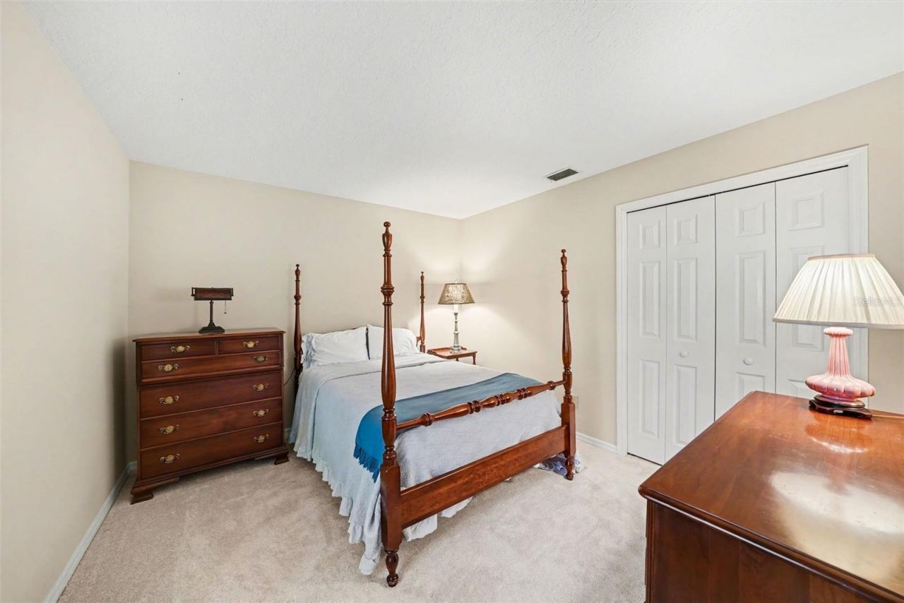 12804 Wallingford Drive, Tampa, FL 33624 Photo