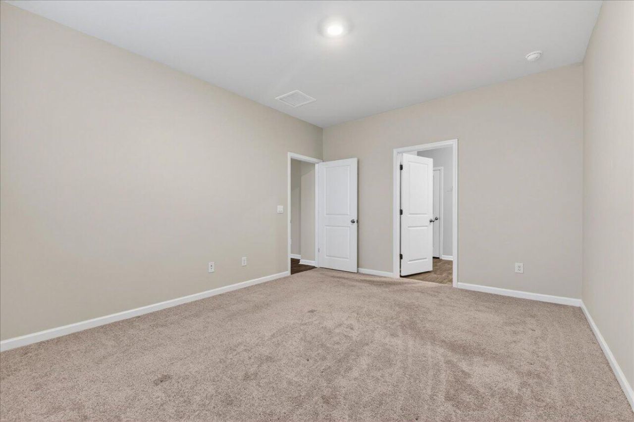 104 Green Passage Lane Photo 23