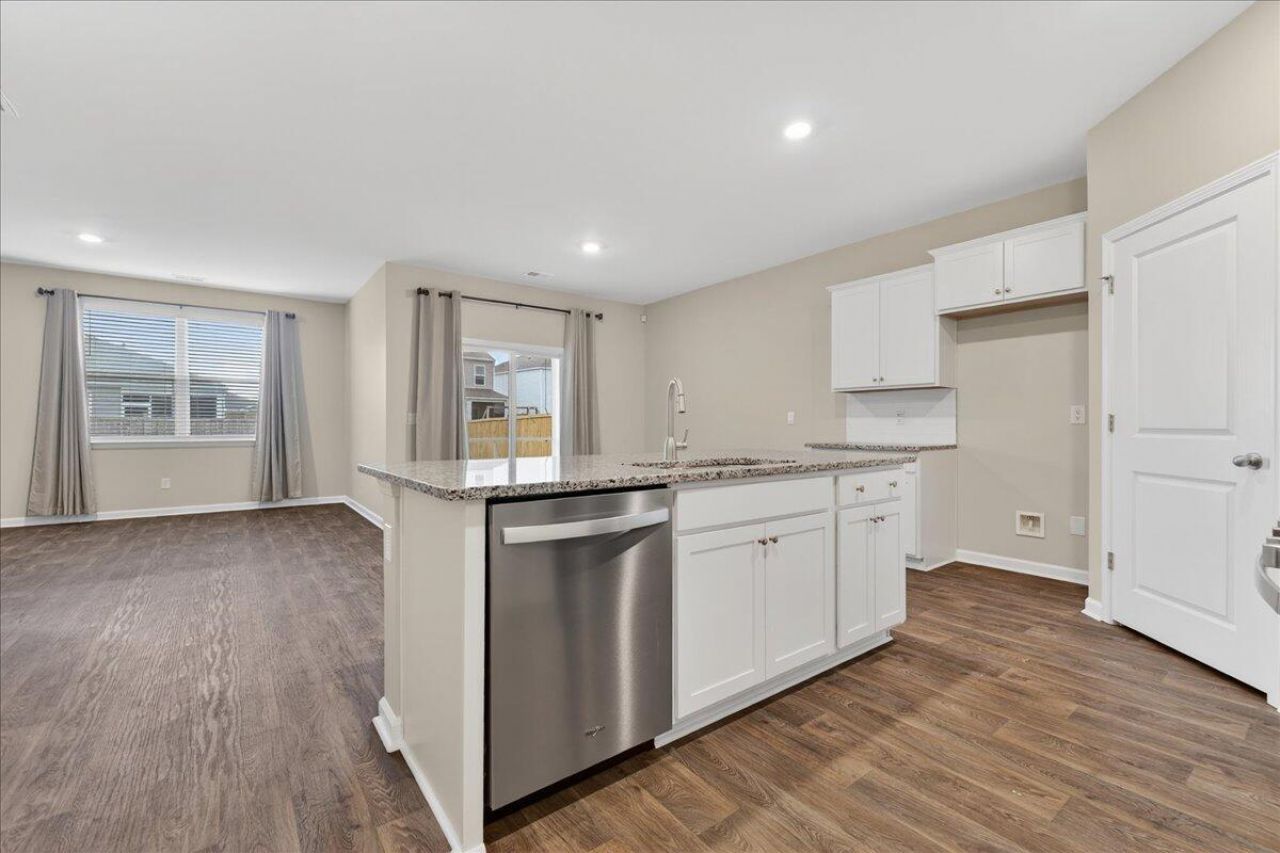 104 Green Passage Lane Photo 6