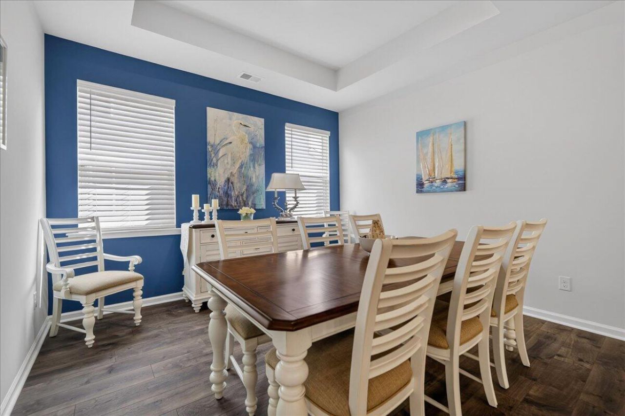 219 Celestial Boulevard Photo 14