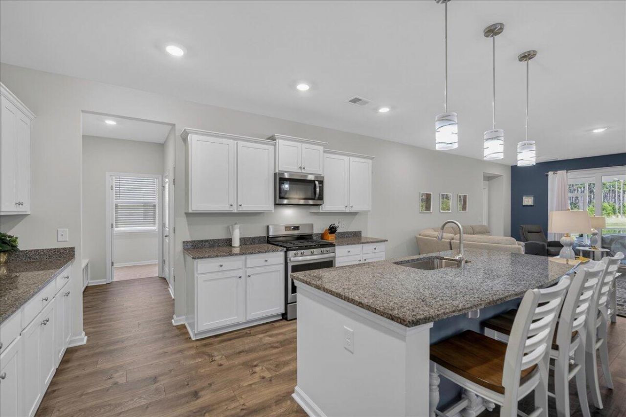 219 Celestial Boulevard Photo 16