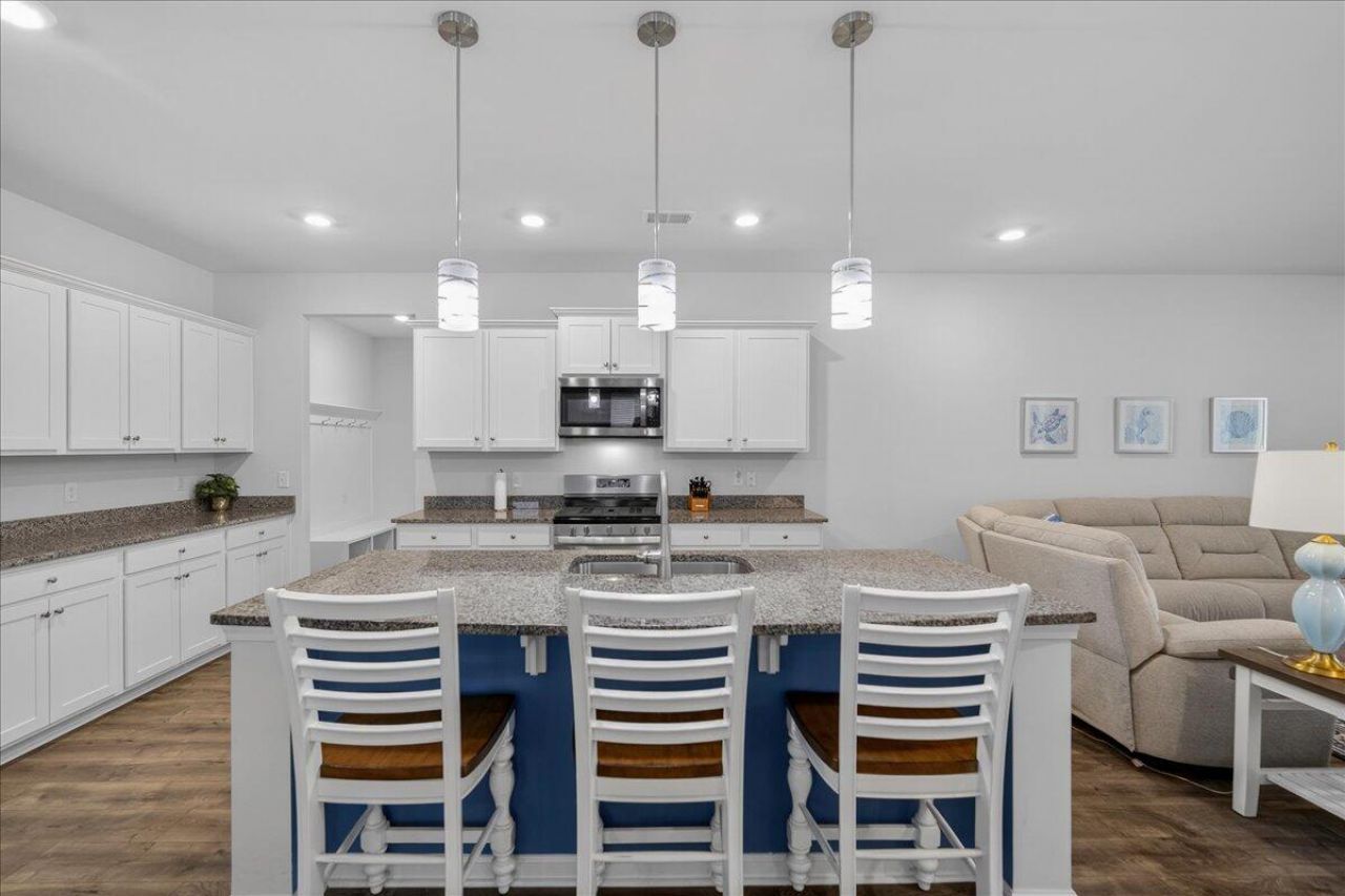 219 Celestial Boulevard Photo 17