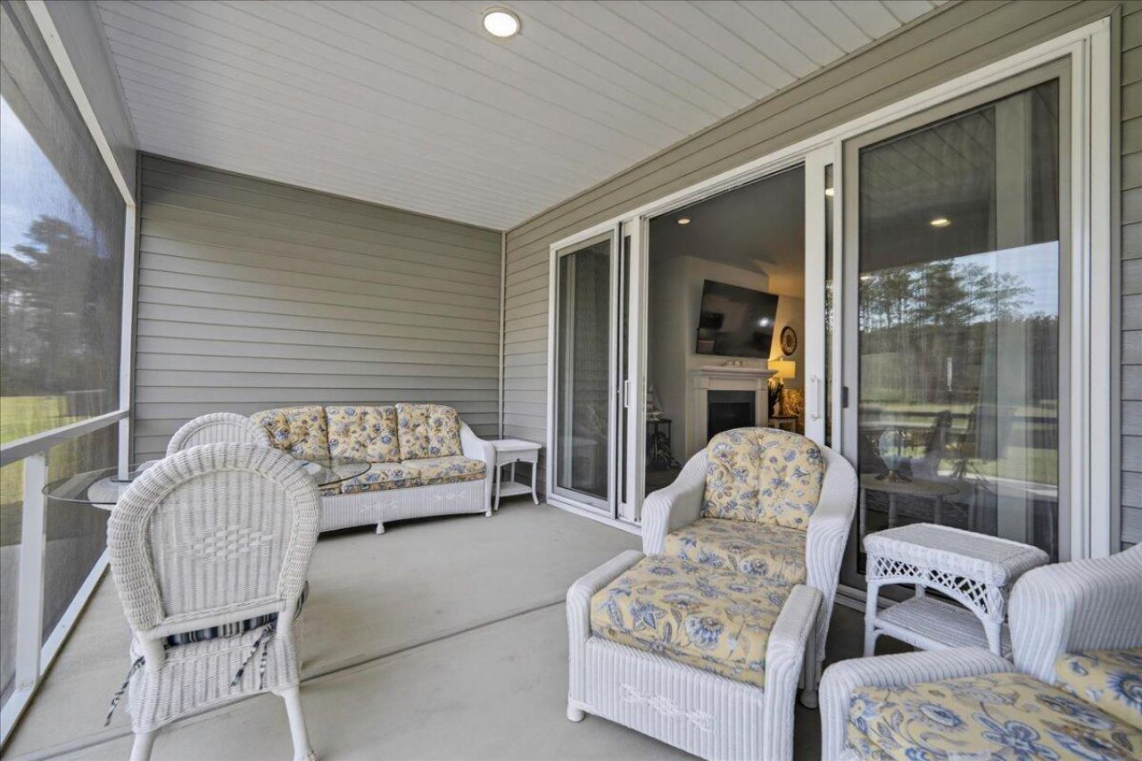 219 Celestial Boulevard Photo 25