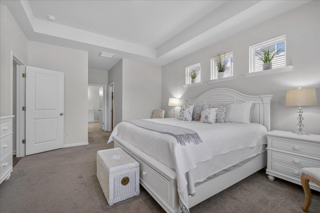 219 Celestial Boulevard Photo 31