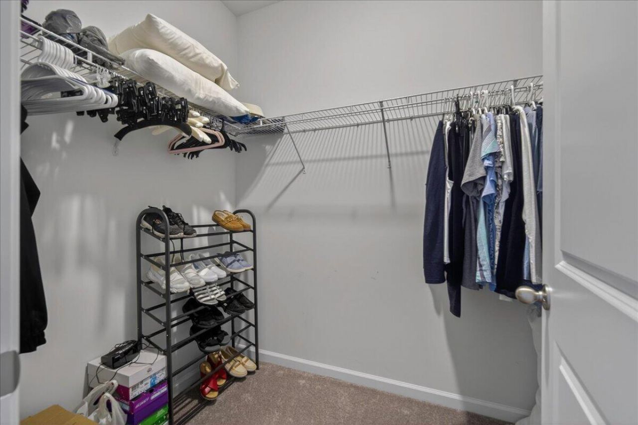 219 Celestial Boulevard Photo 34