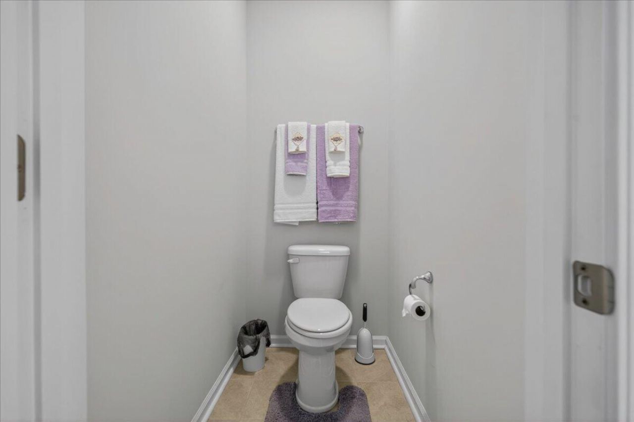 219 Celestial Boulevard Photo 38