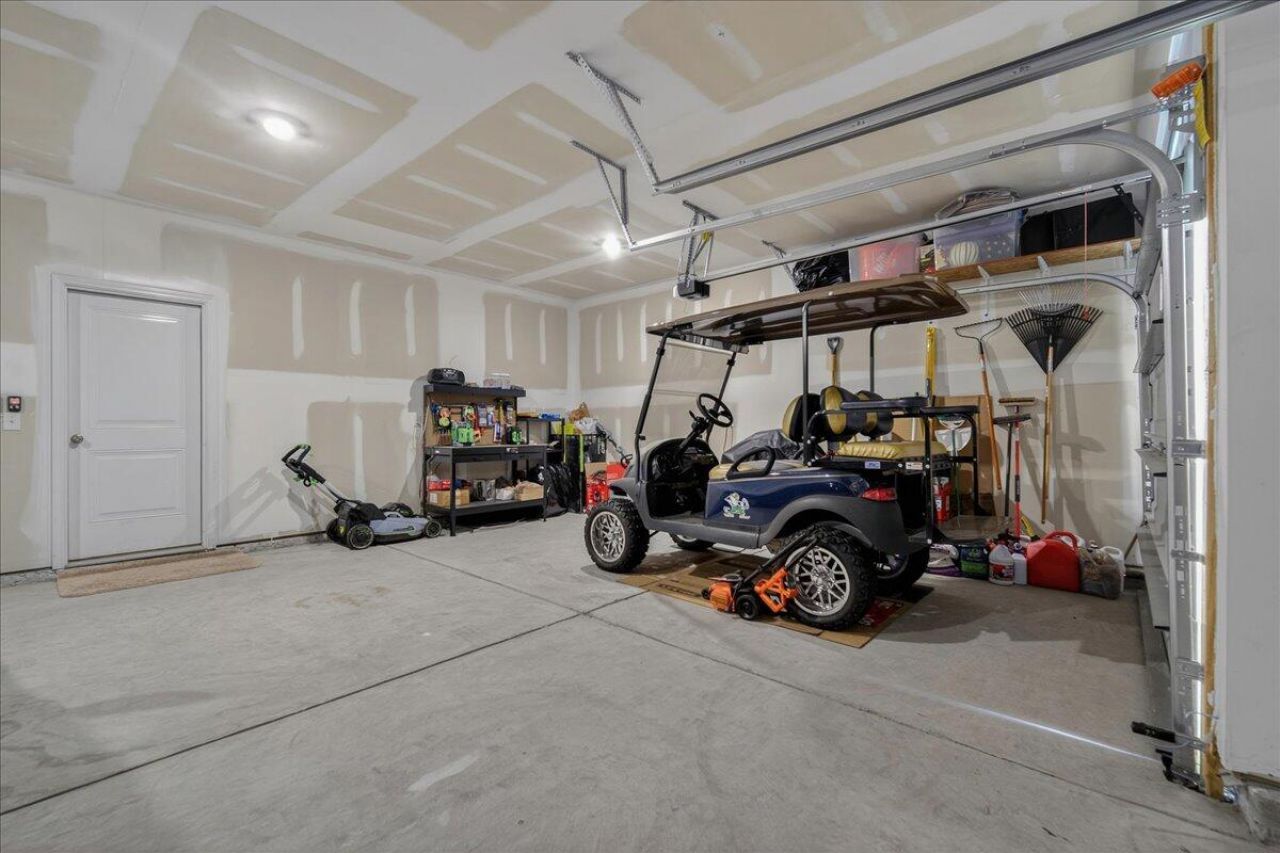 219 Celestial Boulevard Photo 49