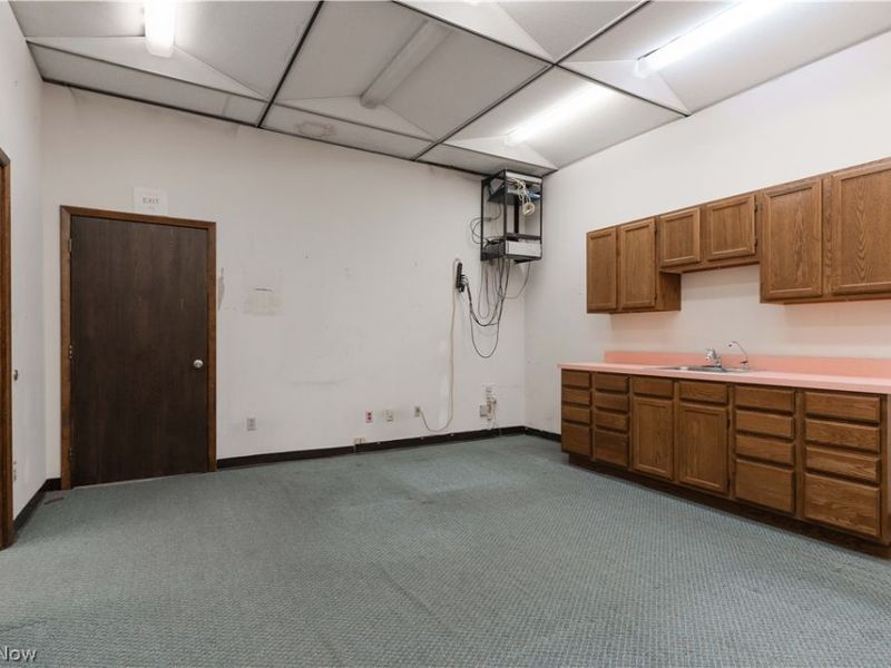 34100 Center Ridge Road , North Ridgeville, OH 44039 Photo 10