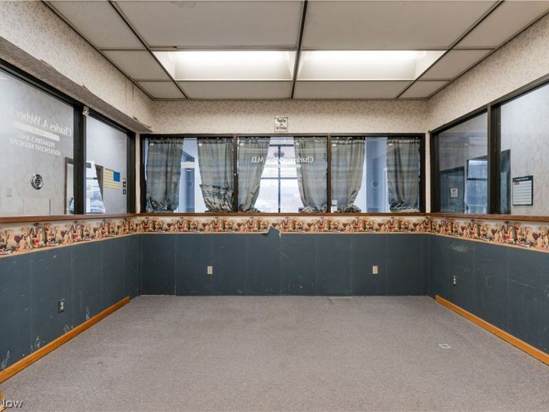 34100 Center Ridge Road , North Ridgeville, OH 44039 Photo 3