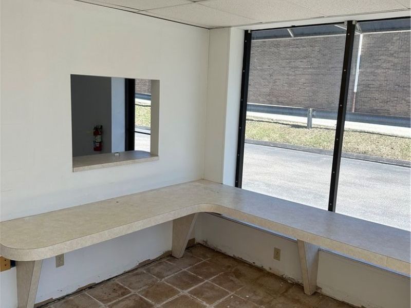 1140 W Pleasant Valley Road , Parma, OH 44134 Photo 14