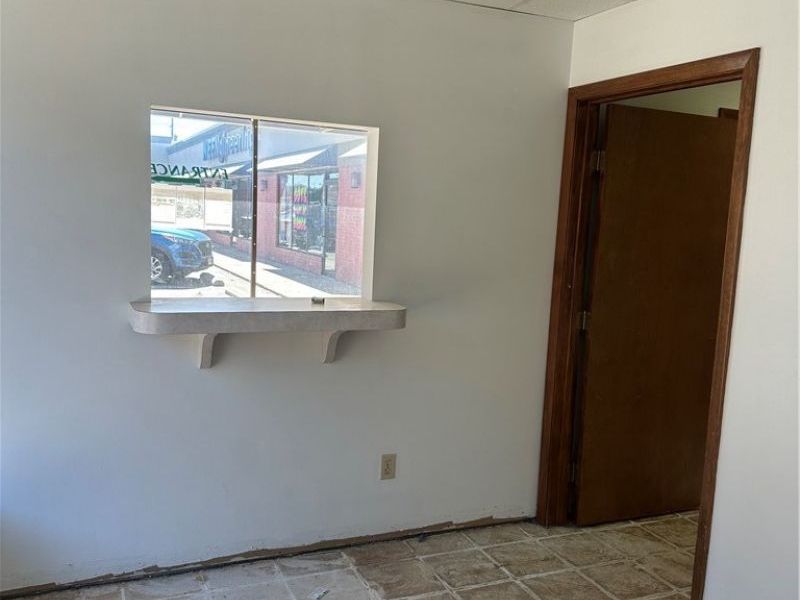 1140 W Pleasant Valley Road , Parma, OH 44134 Photo 6