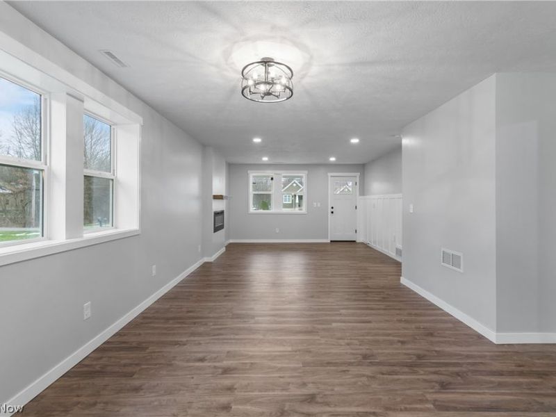 2351 Heston Drive, Lake Milton, OH 44429 Photo 24