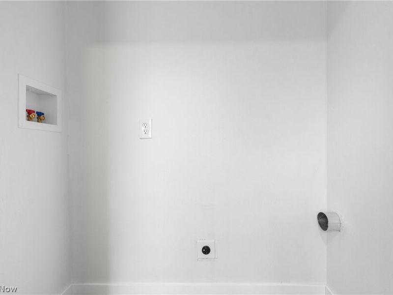 2351 Heston Drive, Lake Milton, OH 44429 Photo 31