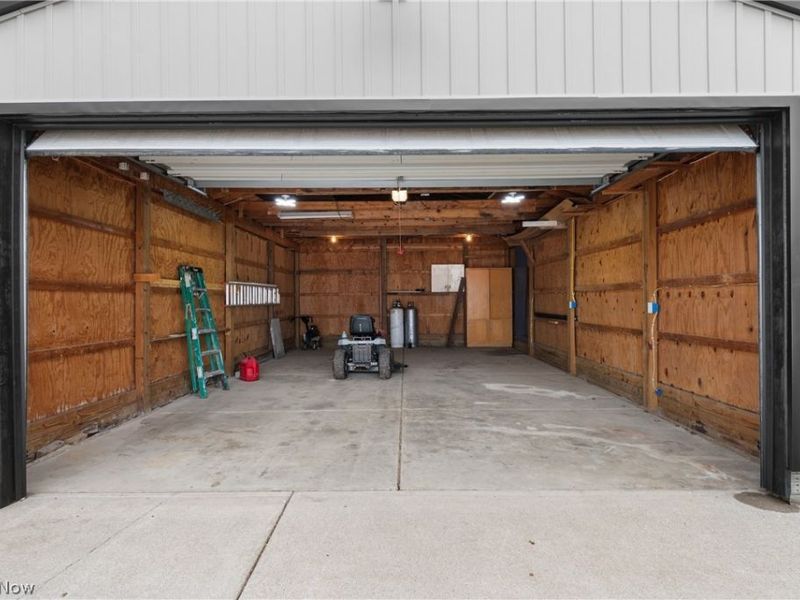 2351 Heston Drive, Lake Milton, OH 44429 Photo 7