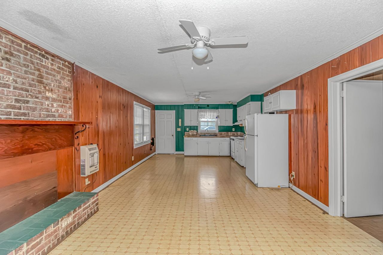 3534 Jordan Landing Rd. Photo 10