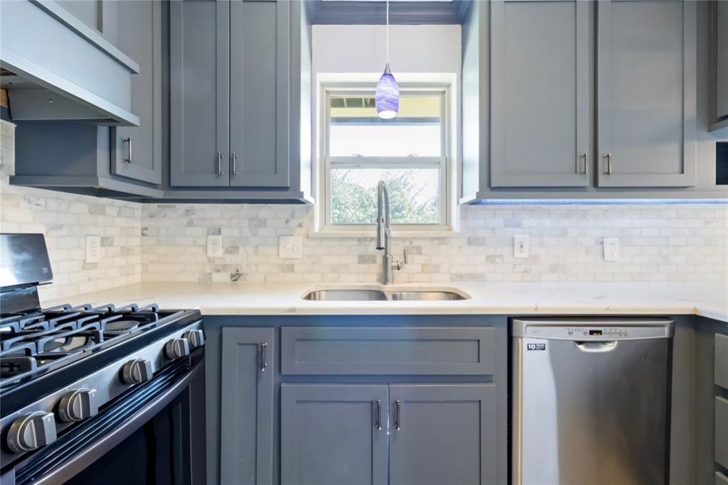 216 S Patterson Drive, Moore, OK 73160 Main Photo