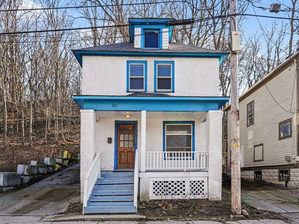 947 Bellevue Place, Kalamazoo, MI 49007