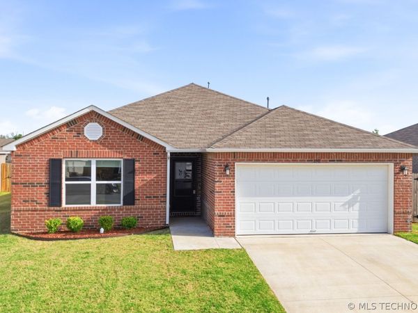 8501 E 162nd Street S, Bixby, OK 74008