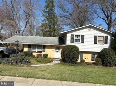 210 COURTHOUSE CIRCLE SW , VIENNA, VA 22180