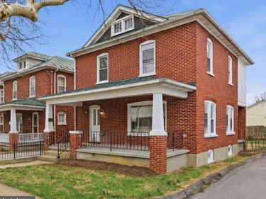 21 W PALL MALL STREET , WINCHESTER, VA 22601