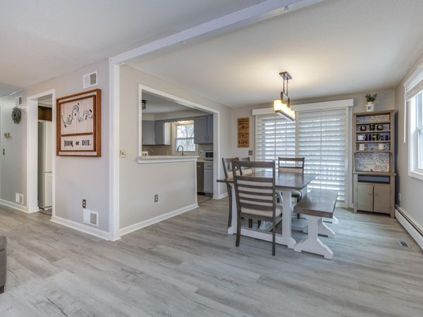 46 Stark Lane, Litchfield, NH 03052