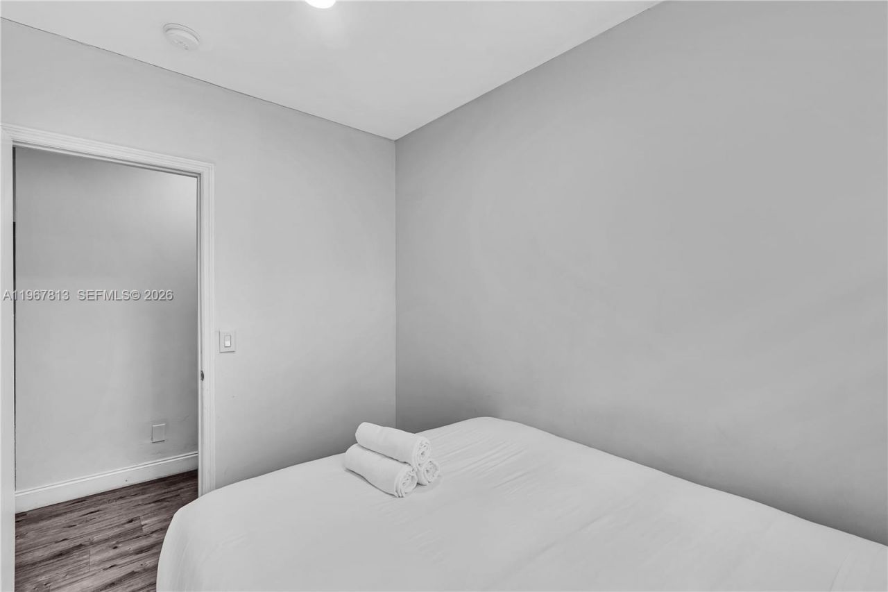 10002 E Bay Harbor Dr, Unit 6, Bay Harbor Islands, FL 33154 Photo