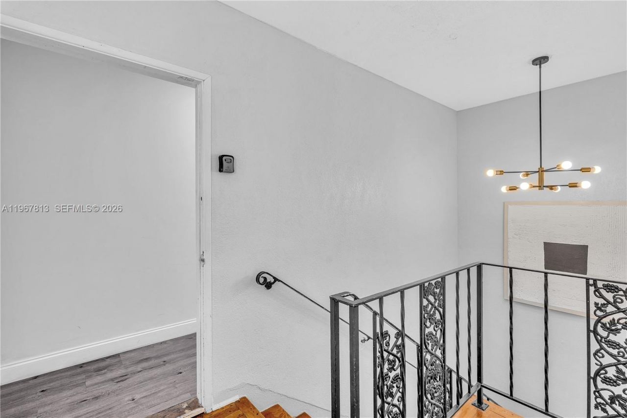 10002 E Bay Harbor Dr, Unit 6, Bay Harbor Islands, FL 33154 Photo
