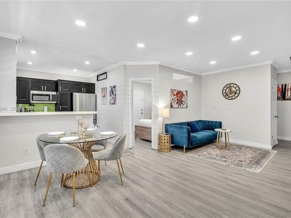 10004 E Bay Harbor Dr, Unit 8, Bay Harbor Islands, FL 33154