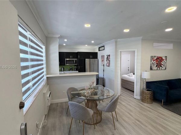 10004 E Bay Harbor Dr , Unit 8, Bay Harbor Islands, FL 33154