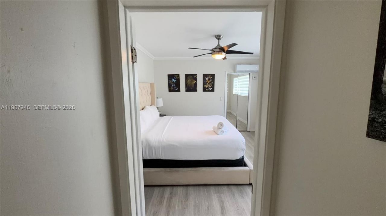 10004 E Bay Harbor Dr , Unit 8, Bay Harbor Islands, FL 33154 Photo