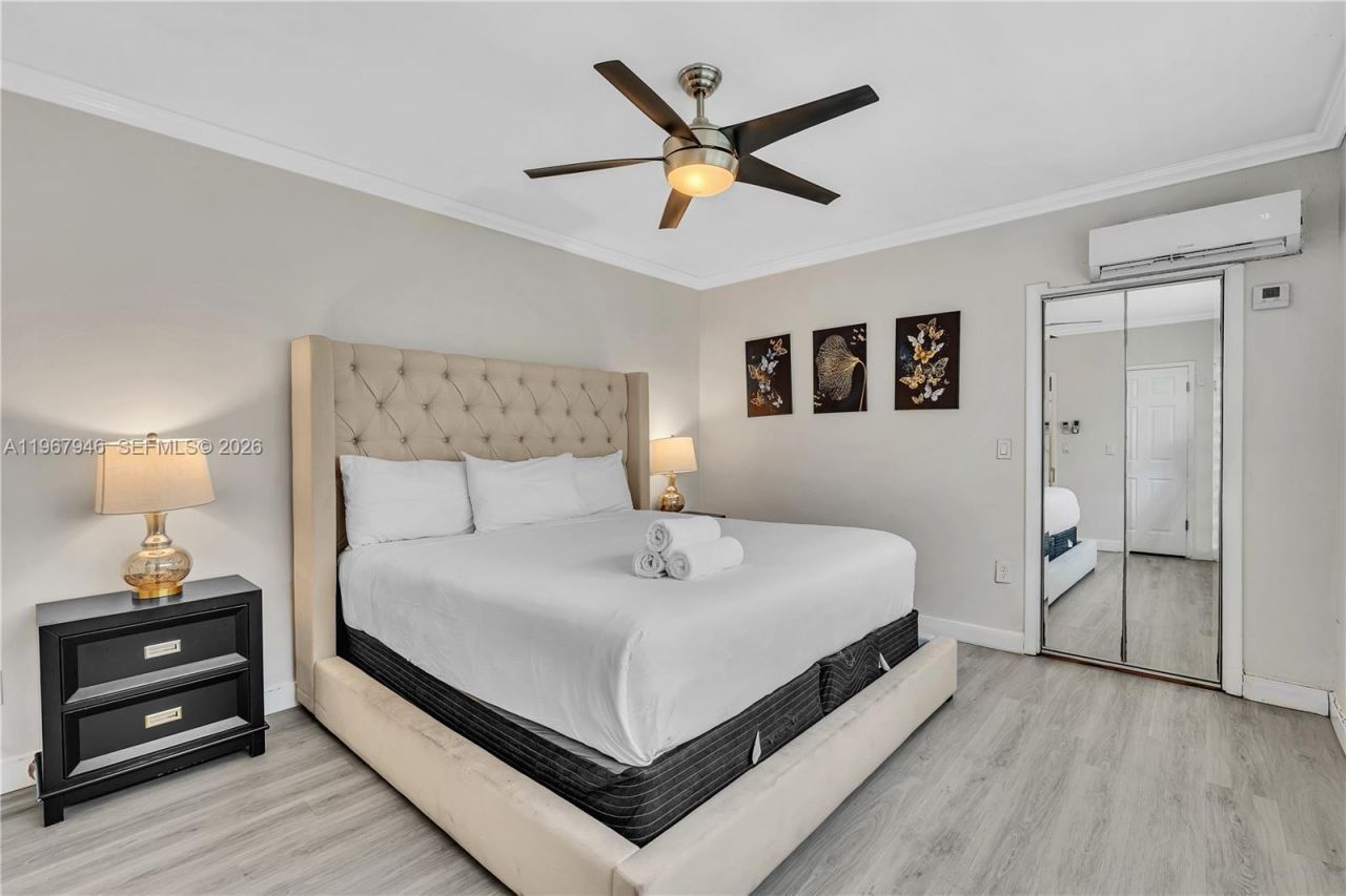10004 E Bay Harbor Dr, Unit 8, Bay Harbor Islands, FL 33154 Photo
