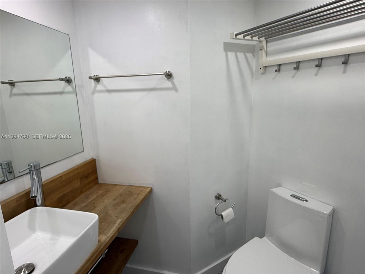 1825 S Ocean Dr , Unit 305, Hallandale Beach, FL 33009 Photo