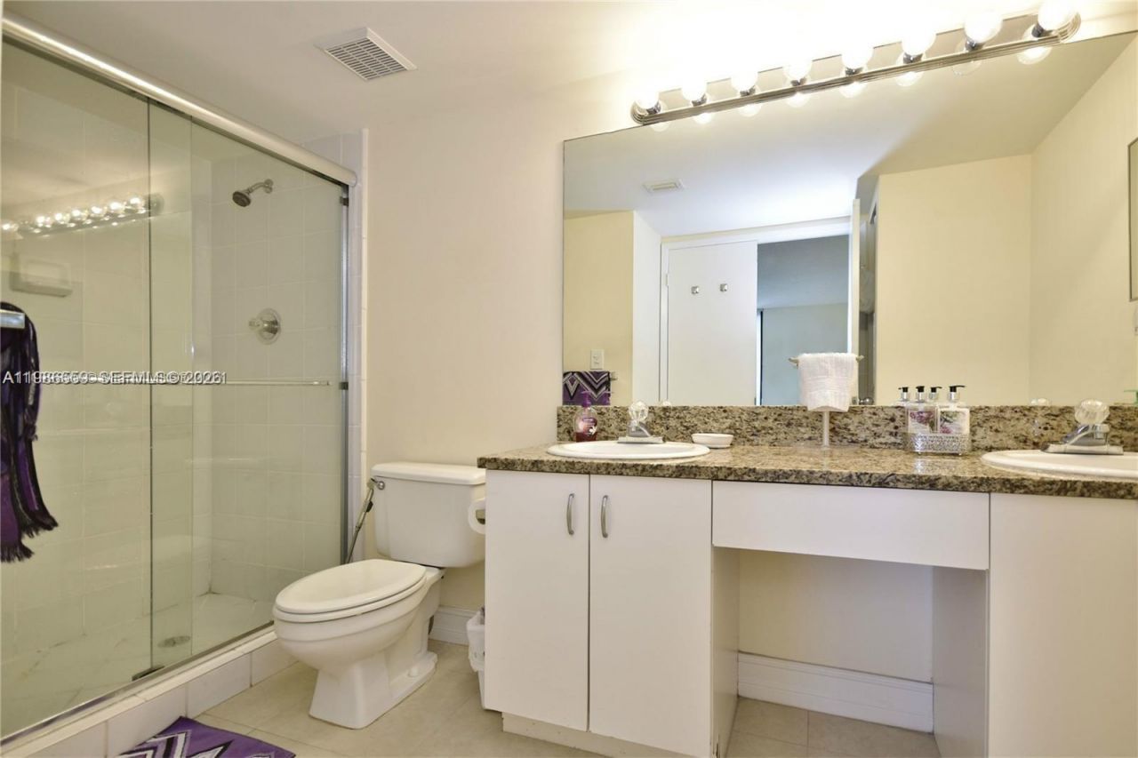 3300 NE 192nd St, Unit LP11, Aventura, FL 33180 Photo