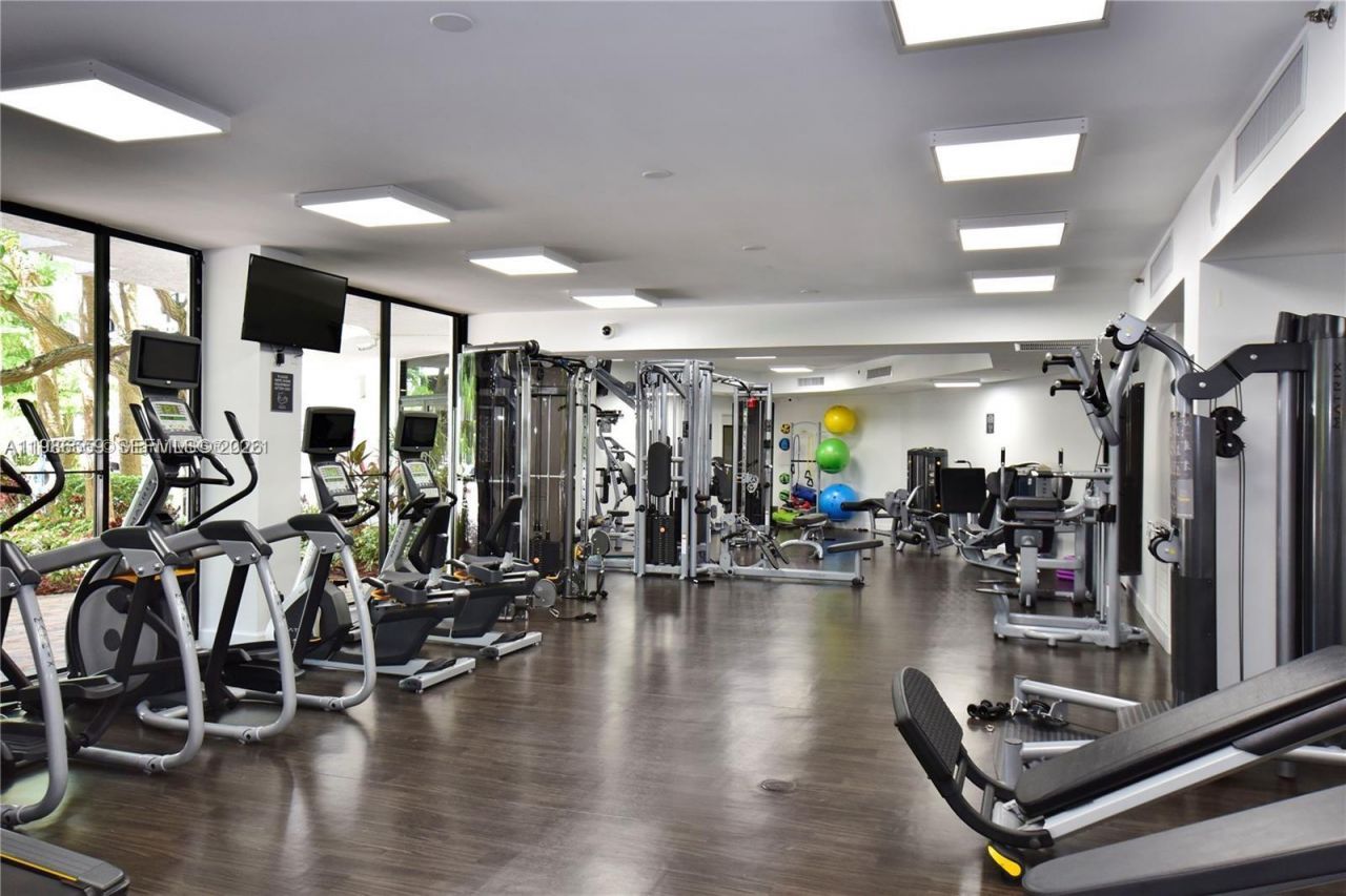 3300 NE 192nd St, Unit LP11, Aventura, FL 33180 Photo