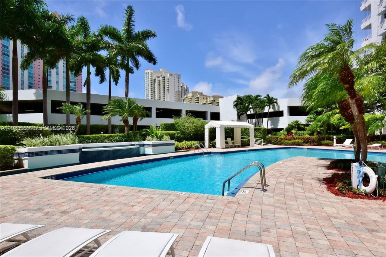 3300 NE 192nd St, Unit LP11, Aventura, FL 33180 Photo